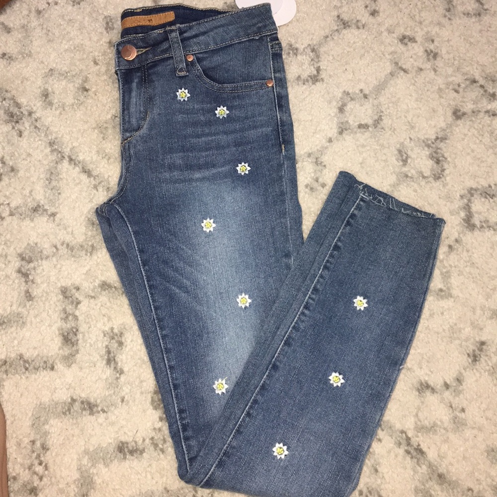 Joe’s Jeans • Embroidered Jeans